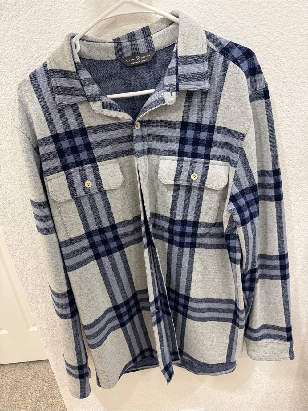 Alpine Design Light Gray and Navy Plaid Button-Front Shacket